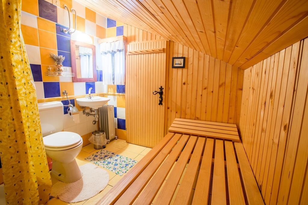 Guest House Kraljev Hrib Kamniska Bistrica Eksteriør billede